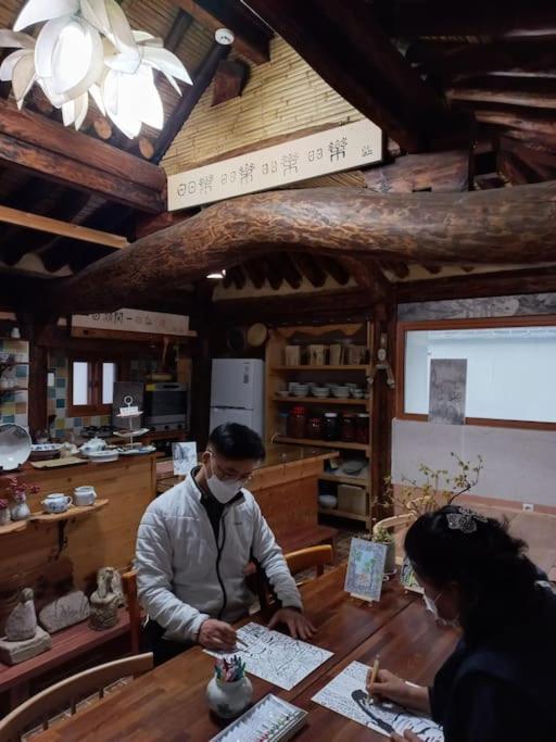 Yasun Gallery Кёнджу Экстерьер фото